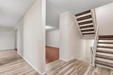 221 Braeshire Dr unit B, Ballwin, MO 63021 - photo 4