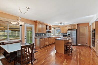 04 - Kitchen