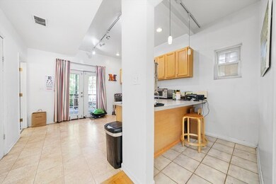 1728 N Campbell Ave unit 1, Chicago, IL 60647 - photo 7