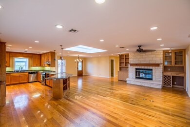 307 Frederick Rd, Fredericksburg, TX 78624 - photo 4