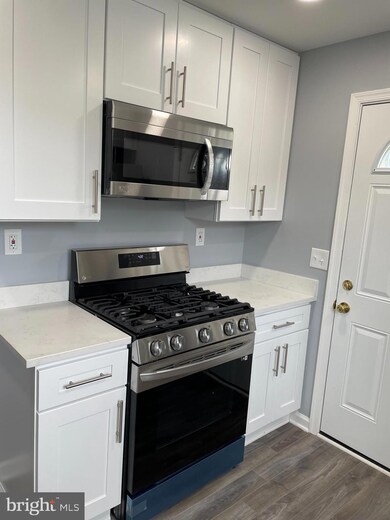 8715 Jenifer Rd, Parkville, MD 21234 - photo 3