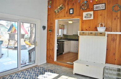 10 Damon Ave, Nashua, NH 03064 - photo 3