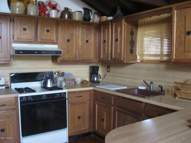 113 Bartlett Dr, Milford, PA 18337 - photo 2