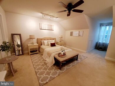 4528 Potomac Highlands Cir, Triangle, VA 22172 - photo 7