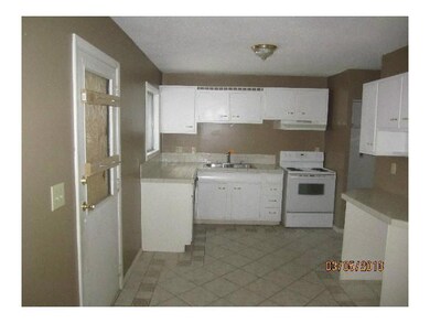 1281 Shanley Dr, Columbus, OH 43224 - photo 4