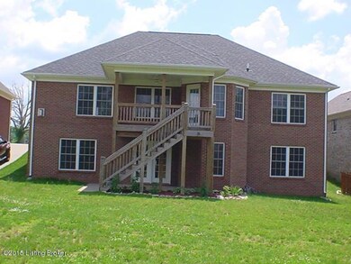 11709 Taylor Rae Dr, Louisville, KY 40229 - photo 2