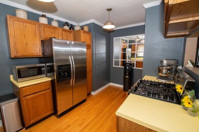 332 Bluffview WV Kitchen