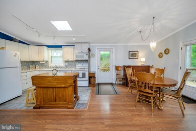 145 Larkspur Ln, Locust Grove, VA 22508 - photo 7