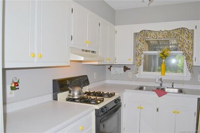 Bright Kitchen