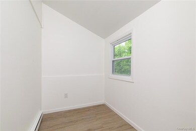 80 W Dorsey Ln unit C, Hyde Park, NY 12538 - photo 7