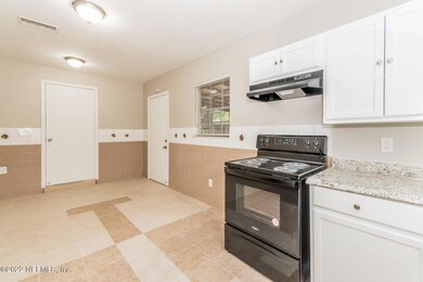 1079 Burns Ave, Jacksonville, FL 32205 - photo 7