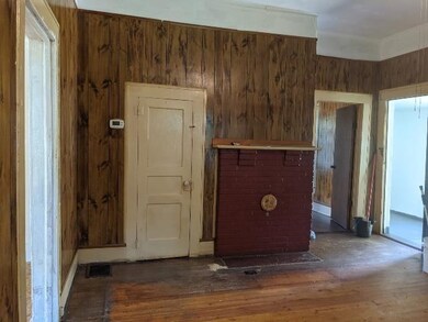 12 G St, Inman, SC 29349 - photo 2