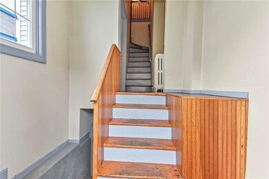 5 Record St unit 2B, Newport, RI 02840 - photo 4