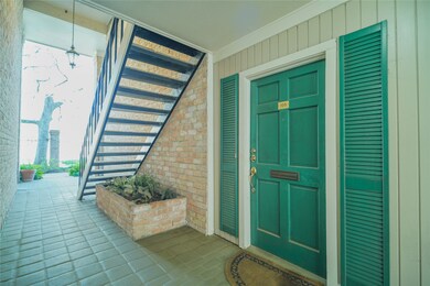 2220 S Piney Point Rd unit 105, Houston, TX 77063 - photo 2