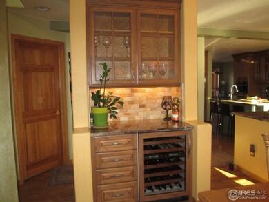 Wine Cabinet in DR