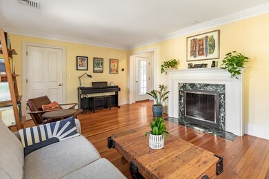 294 Cabot St unit A, Newtonville, MA 02460 - photo 7