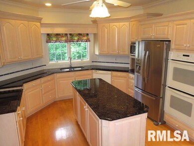 4120 W Sandridge Ct, Peoria, IL 61615 - photo 7