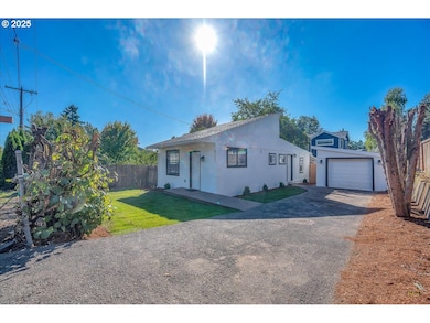 8125 SE 52nd Ave, Portland, OR 97206 - photo 2