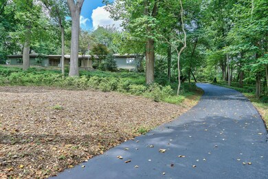 7 Clark Way Holmdel NJ 07733-large-004-1