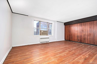 Linden Hill unit 6H, Flushing, NY 11354 - photo 7