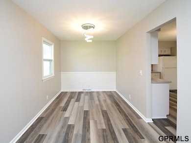 4921 S 95th Ave, Omaha, NE 68127 - photo 7