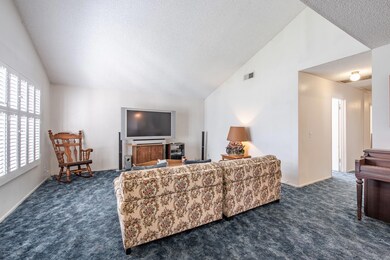 10831 Leolang Ave Sunland-6