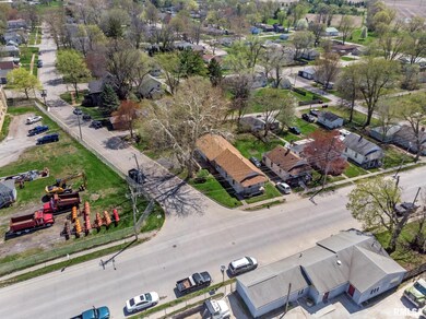 604 S Kickapoo St, Lincoln, IL 62656 - photo 3