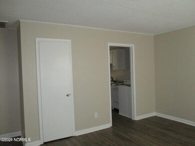 1114 Davis St, Jacksonville, NC 28540 - photo 3