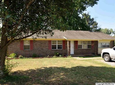 7574 Simpson Point Rd, Grant, AL 35747 - photo 2