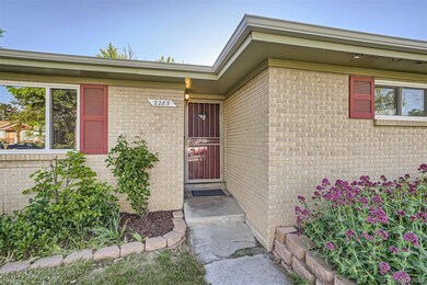 2285 Iola St, Aurora, CO 80010 - photo 3