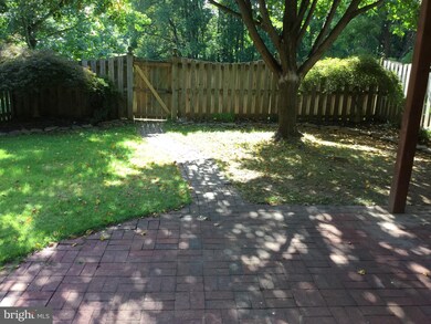 6836 Mclean Province Cir, Falls Church, VA 22043 - photo 5