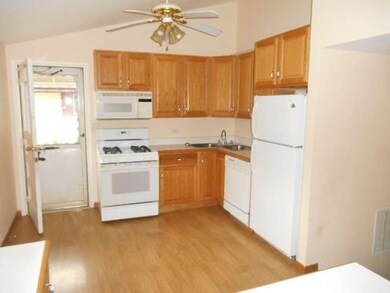 1239 Navajo Dr, Carpentersville, IL 60110 - photo 5