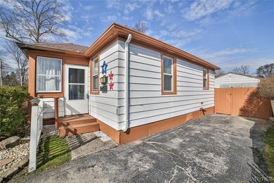 766 Harding Ave, North Tonawanda, NY 14120 - photo 3