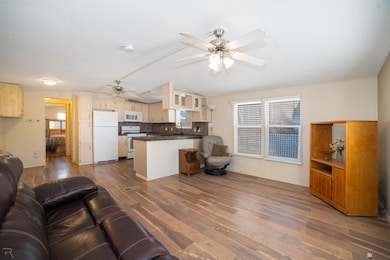 12612 E 44th Dr, Yuma, AZ 85367 - photo 5