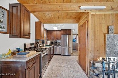 8101 S Millicentview Ln, Salt Lake City, UT 84121 - photo 6