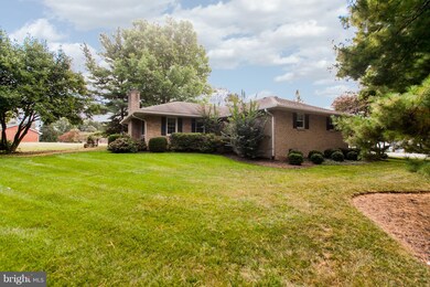 16516 Edward Doub Rd, Williamsport, MD 21795 - photo 2