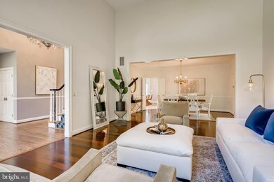 8738 Marburg Manor Dr, Lutherville Timonium, MD 21093 - photo 4