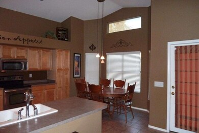 Kitchen 3 (2)