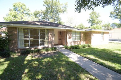 2427 Aldon St, Houston, TX 77093 - photo 2