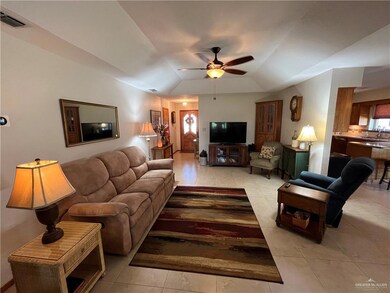 313 Rebecca Dr, Alamo, TX 78516 - photo 2