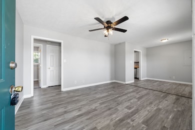 339 Pioneer Dr, Oak Grove, KY 42262 - photo 3