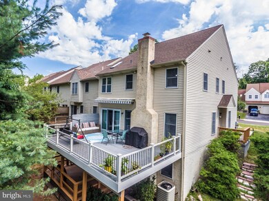 8640 Trumbauer Dr, Glenside, PA 19038 - photo 3