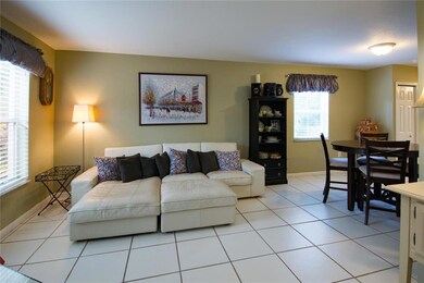 261 W Forest Oak Cir, Davie, FL 33325 - photo 6