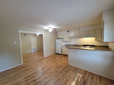 845 Beverly St unit 6, Houston, TX 77007 - photo 3