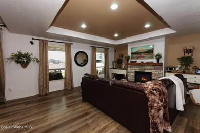 6 Living Room 20240209Twidt_326SBeeman-2