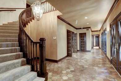 546 Stoneleigh Dr, Houston, TX 77079 - photo 5