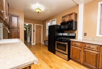 848 Cleveland Ave, Schenectady, NY 12306 - photo 7