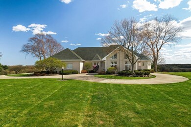 5695 Whalen Rd, Fitchburg, WI 53575 - photo 3