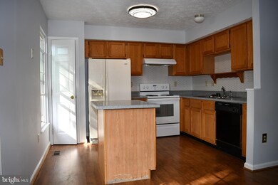 1501 Beverly Ct, Frederick, MD 21701 - photo 6