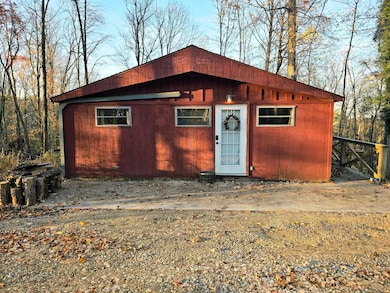 314 Chinook Ln, Hide-A-way Hills, OH 43107 - photo 2